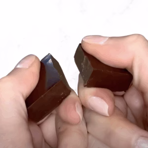 showing the snap in chocolate after tempering without a therometer